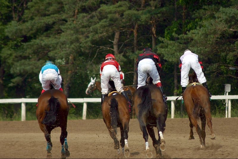 Featured Post Image - Apprentices Jockeys at Lingfield Banned but Should the Same Have Happened After the 2020 Derby?
